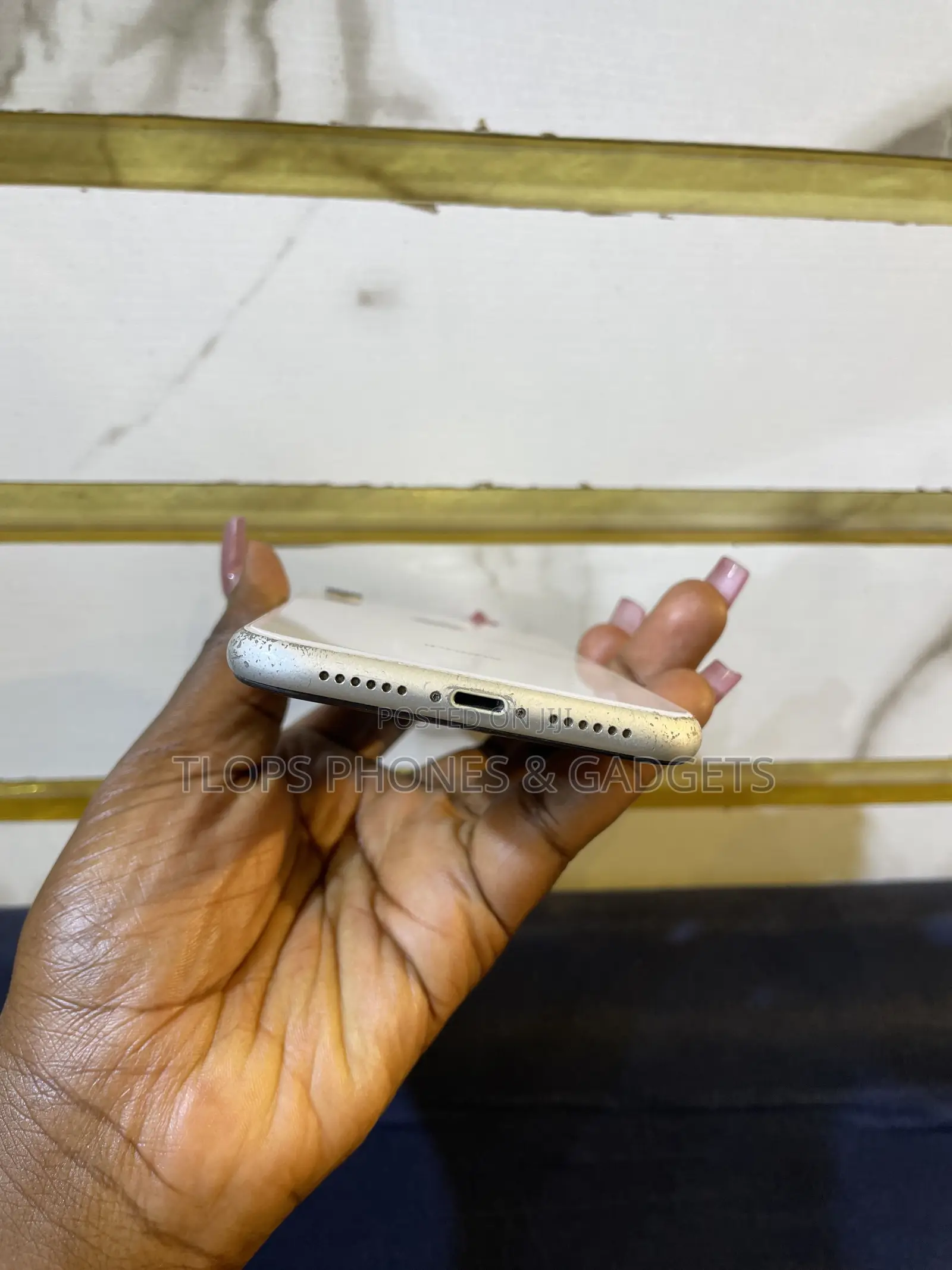 Apple iPhone XR 64 GB White
