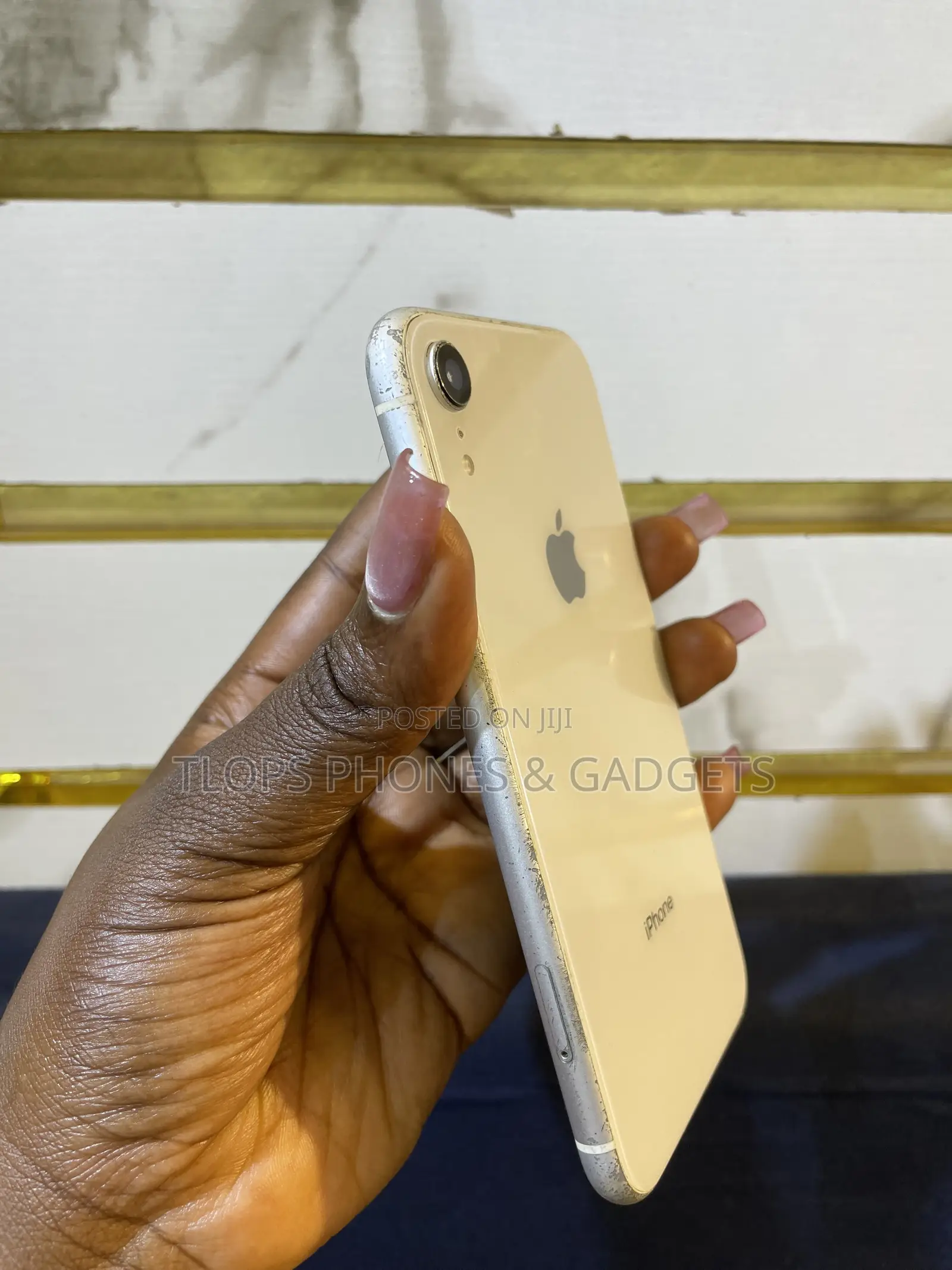 Apple iPhone XR 64 GB White
