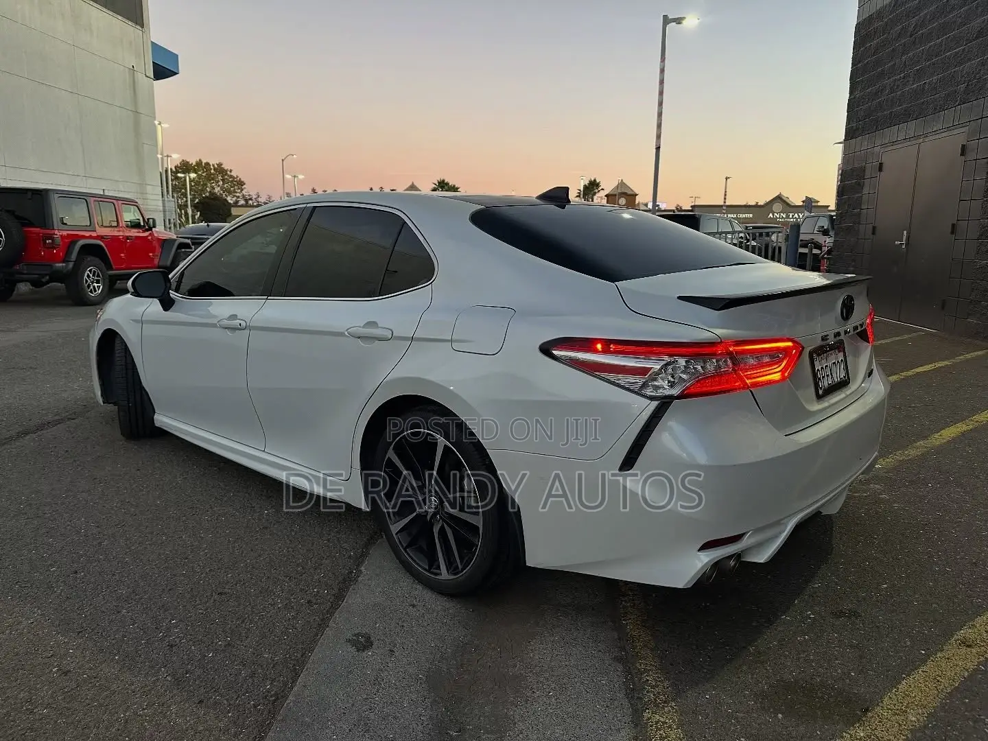 Toyota Camry XSE FWD 2020 White