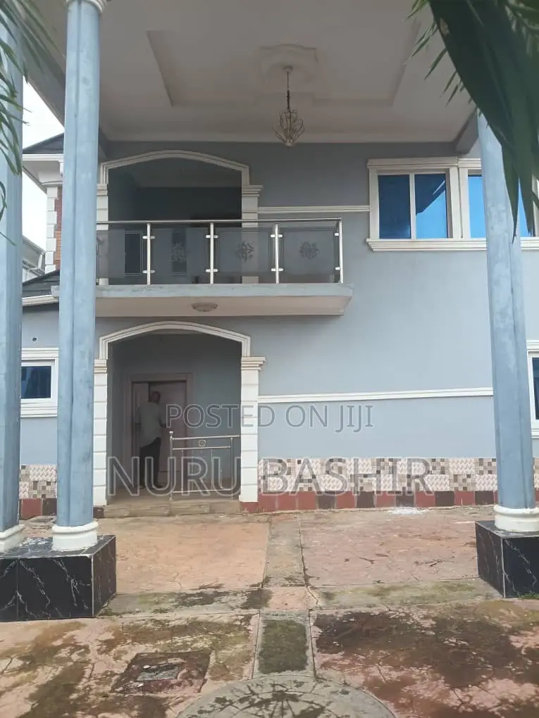 5bdrm Duplex in Akoto Estate, Akala Express for rent