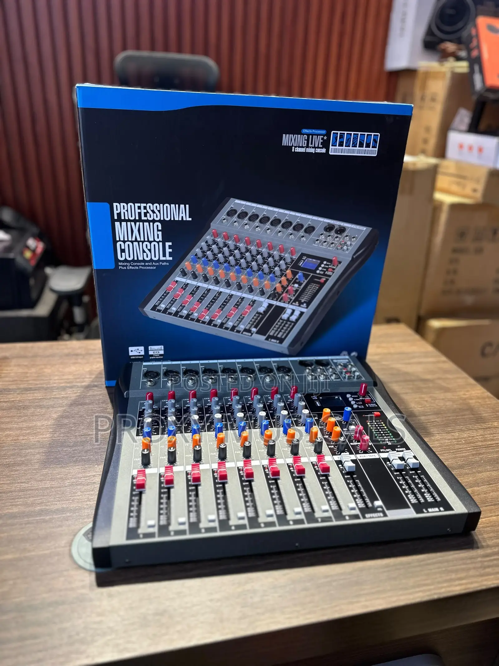 Yamaha 8 Channels Mixer