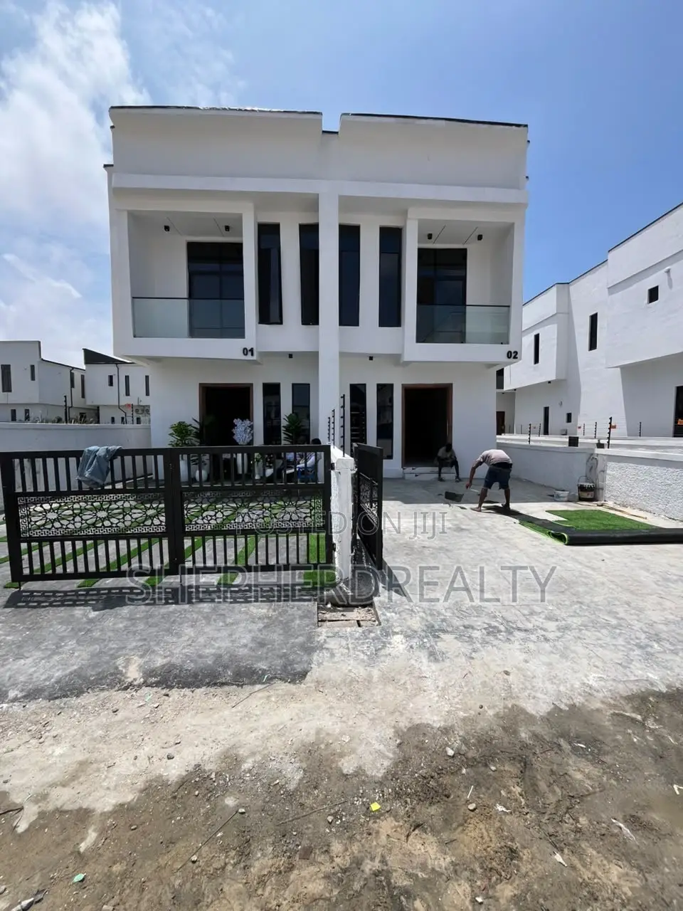 4bdrm Duplex in Ikota for sale