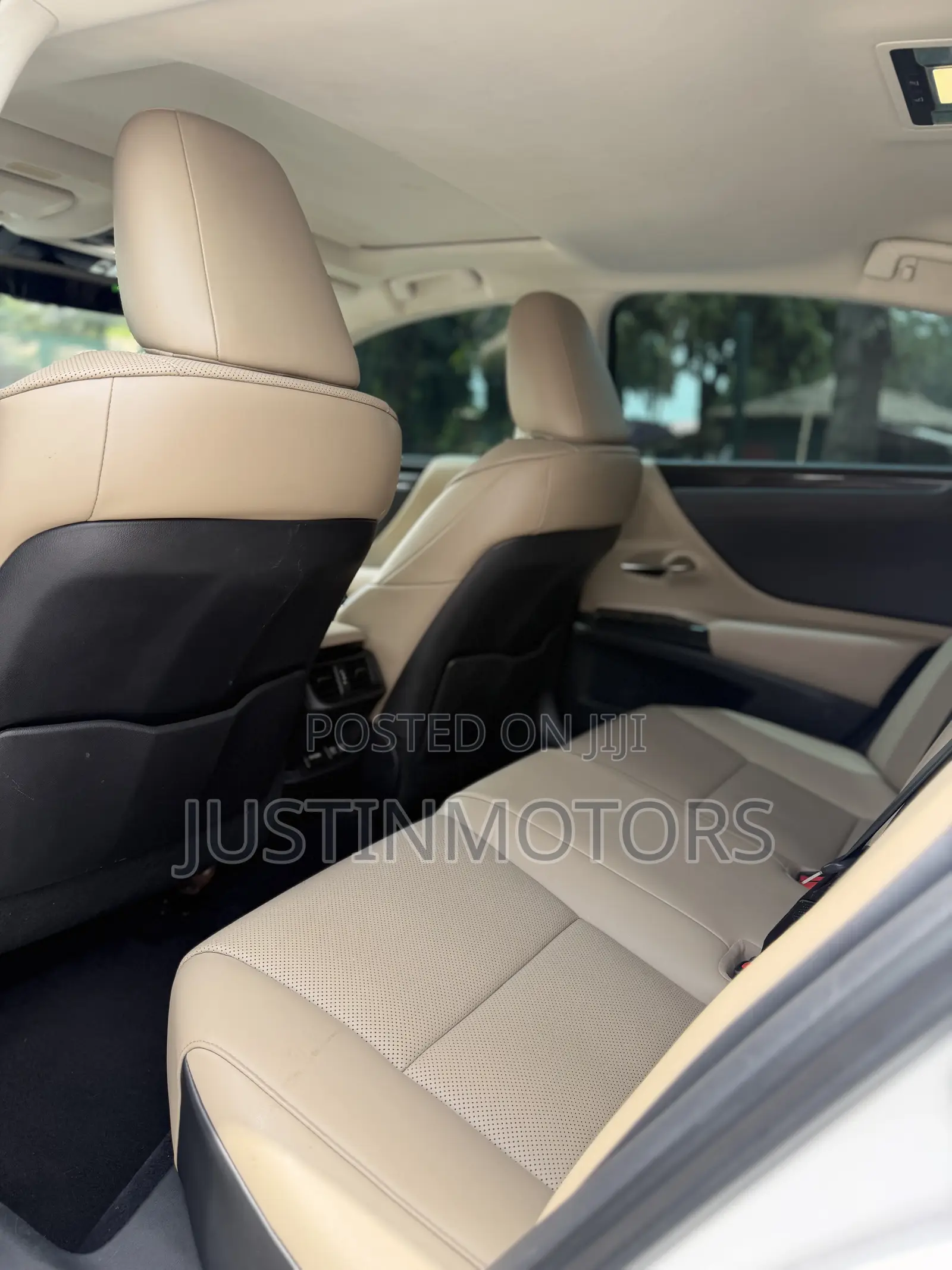 Lexus ES 350 FWD 2019 White