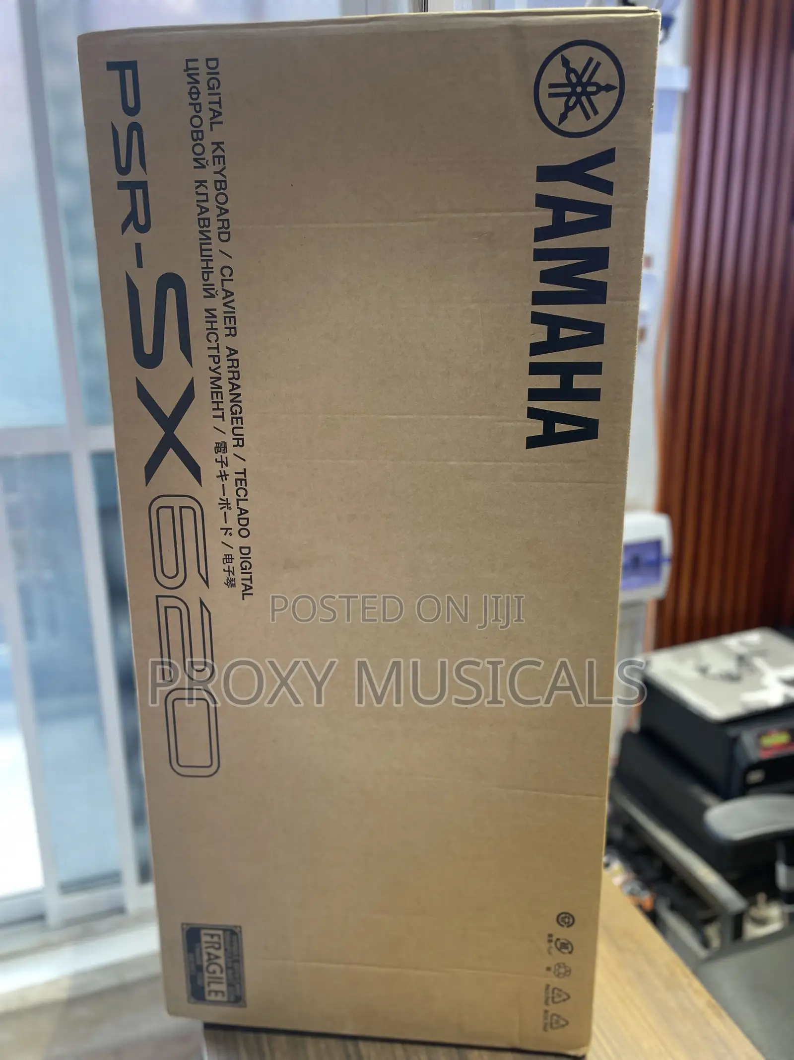 PSR-SX620 Professional 61-Keys Yamaha Keyboard
