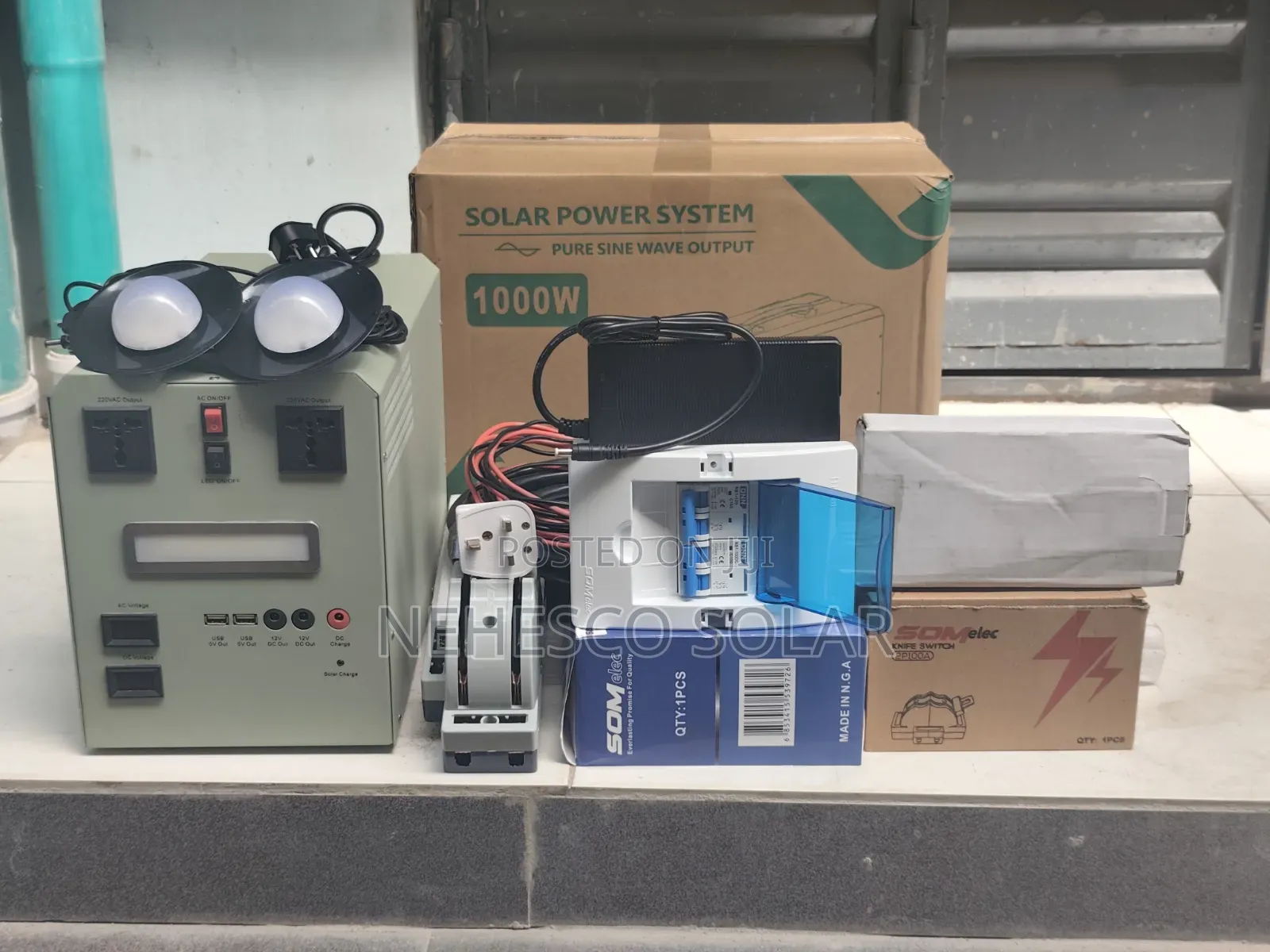 1000W All-Top Pure Sine Wave Solar Generator for Home Backup