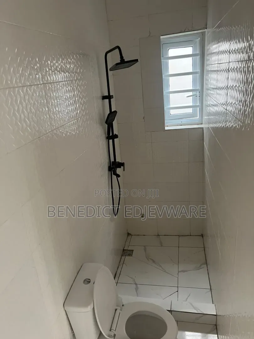 3bdrm Bungalow in Peak Park Phase 2, Awoyaya for rent