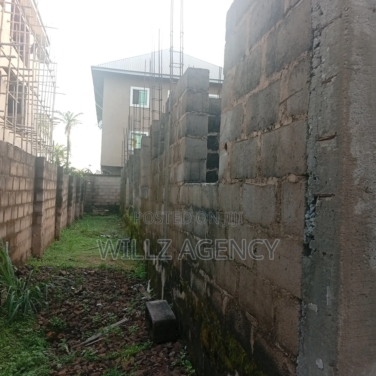 Distress Sale of Land With Uncompleted 6flats Structure
