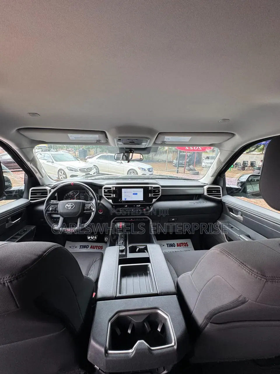 Toyota Tundra 2022 Black