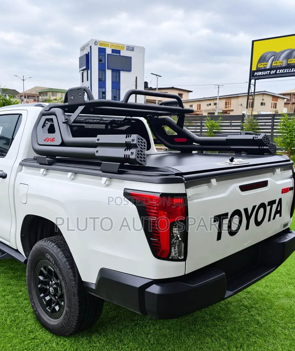4×4 Aluminum Maunal Retractable Roller Boot Cover & Spoiler Hilux 2027