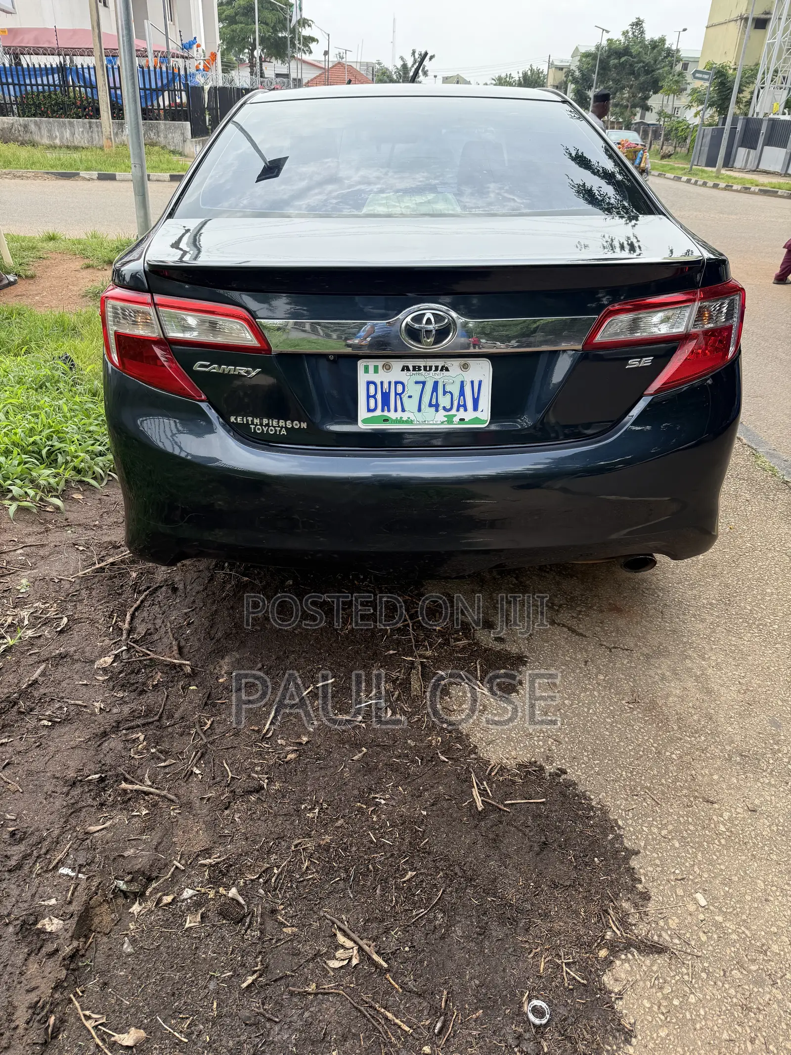 Toyota Camry SE 4dr Sedan (2.5L 4cyl 6A) 2013