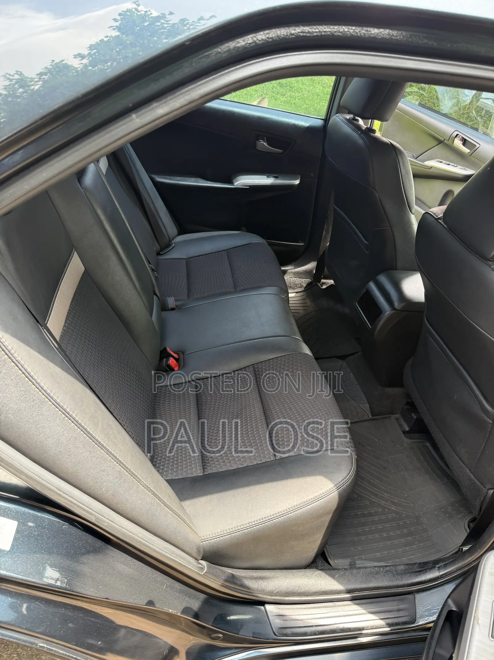Toyota Camry SE 4dr Sedan (2.5L 4cyl 6A) 2013