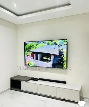 Top-Designer 6ft Wide TV Stand