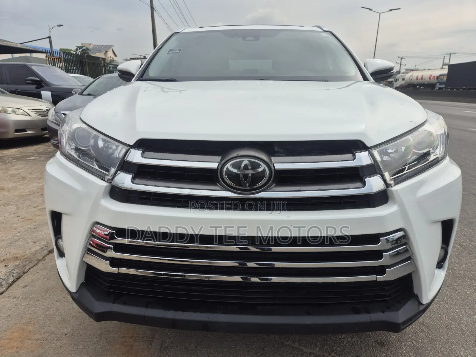 Toyota Highlander Limited Platinum 4x4 V6 (3.5L 6cyl 8A) 2018 Off white