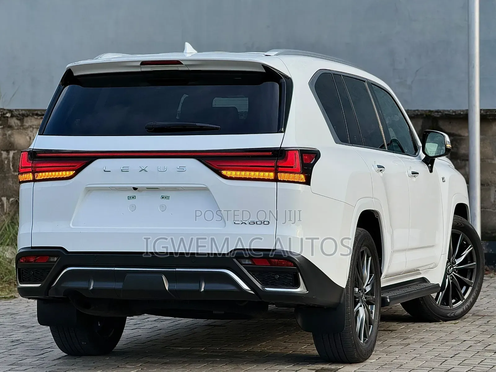 Lexus LX 600 2024 White