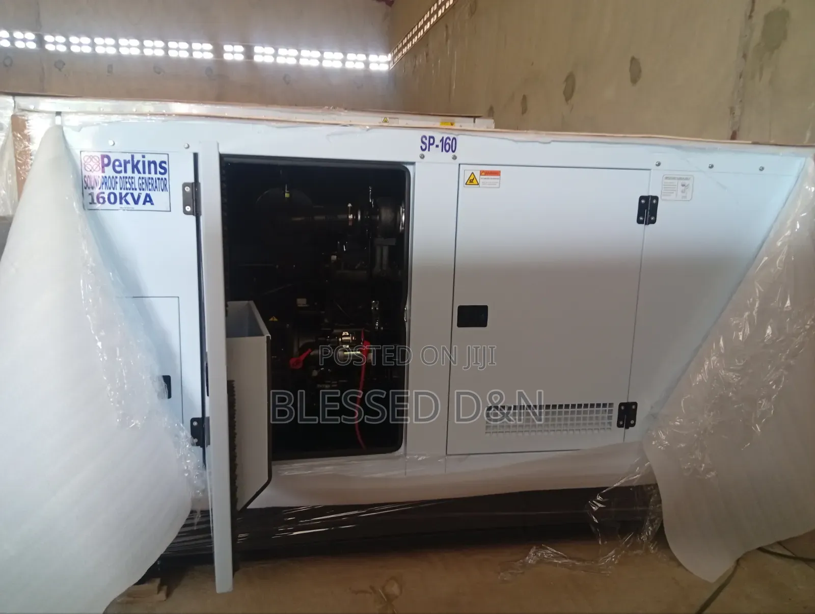 160kva Perkins Soundproof Diesel Generator Heavy Duty