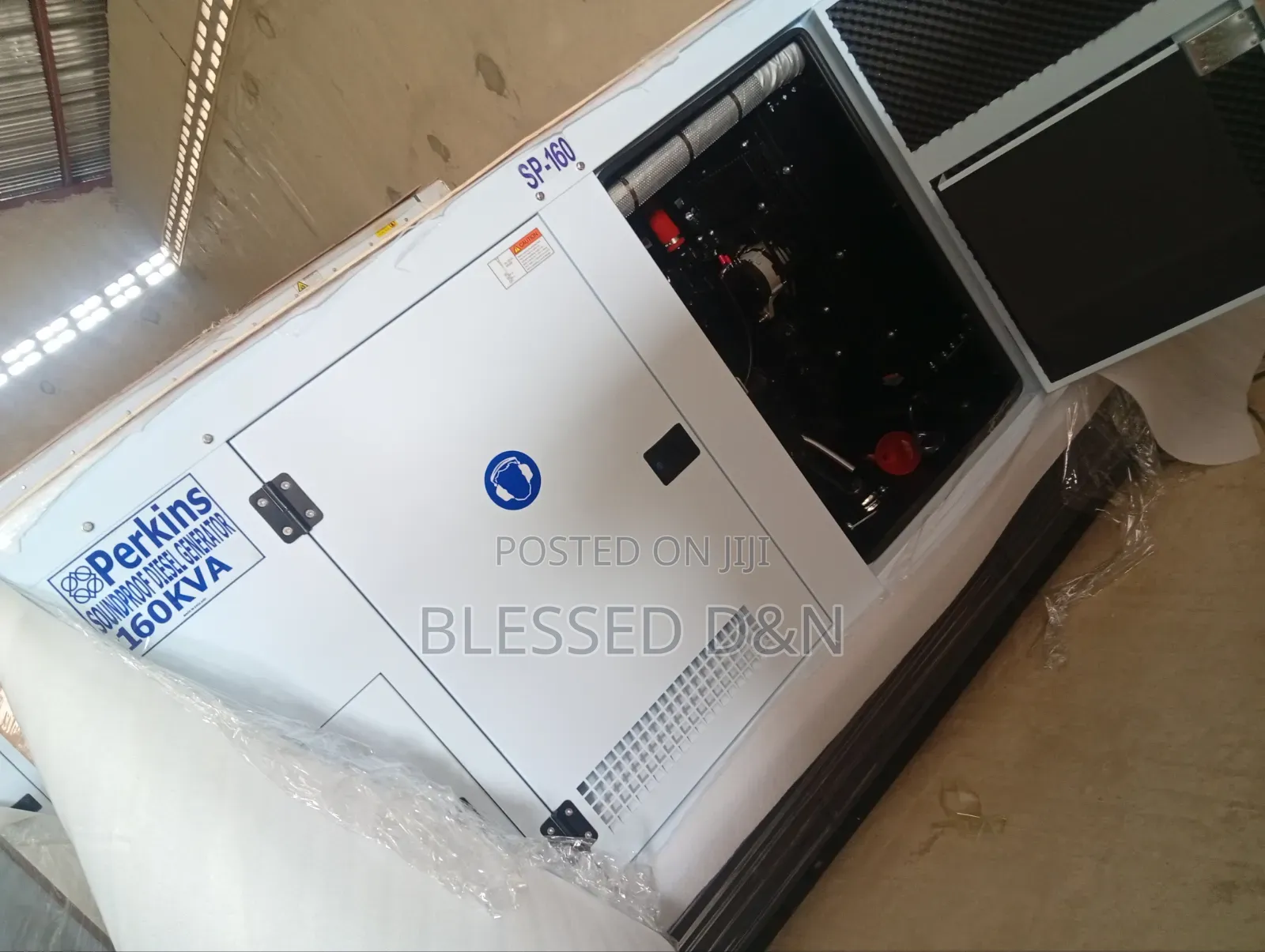 160kva Perkins Soundproof Diesel Generator Heavy Duty