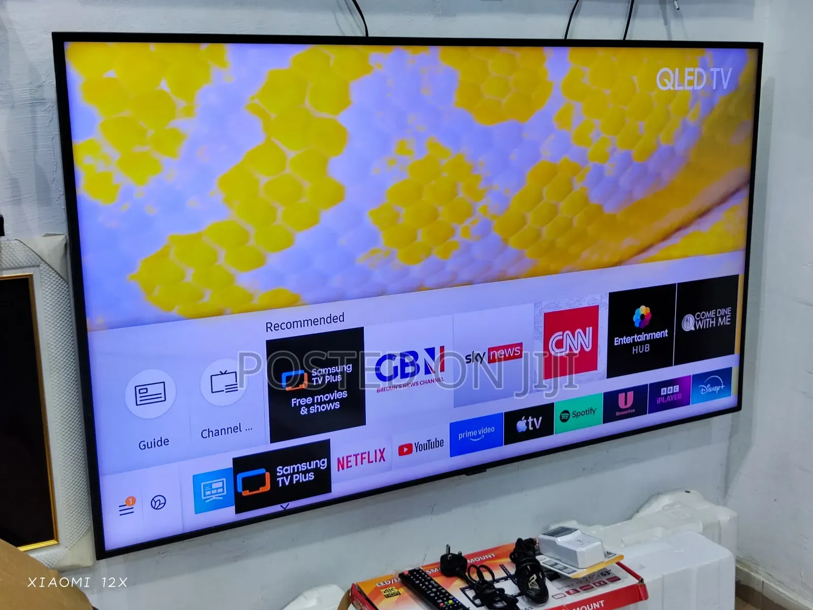 65" Samsung QLED 4K Q60R Qhdr10+ Sleek Design Smart TV Neat UK Used