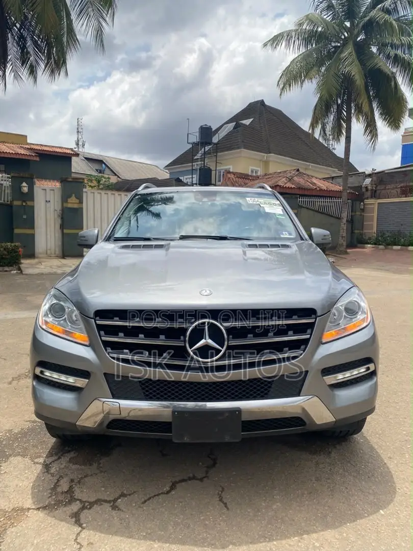 Mercedes-Benz M Class ML350 4MATIC 4dr SUV AWD (3.5L 6cyl 7A) 2015 Gray