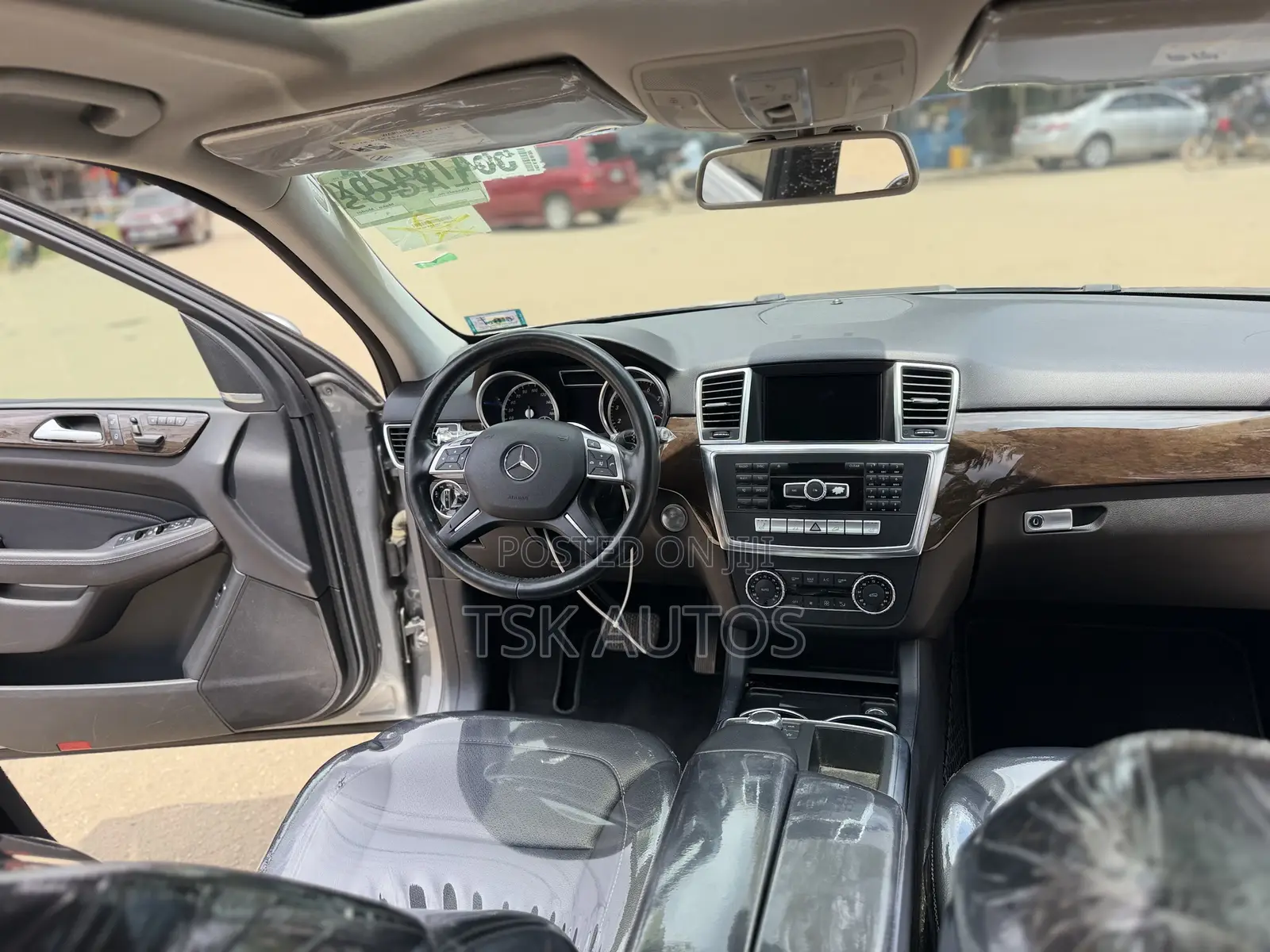 Mercedes-Benz M Class ML350 4MATIC 4dr SUV AWD (3.5L 6cyl 7A) 2015 Gray