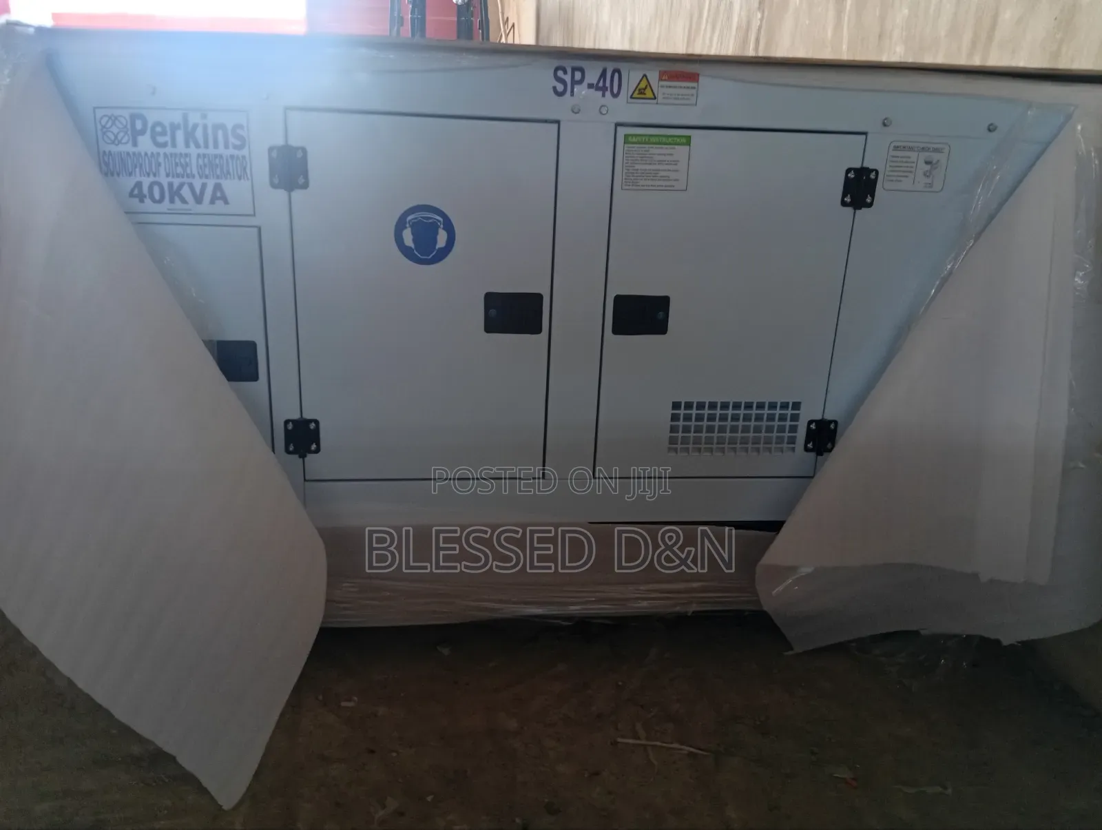 40kva Perkins Soundproof Diesel Generator