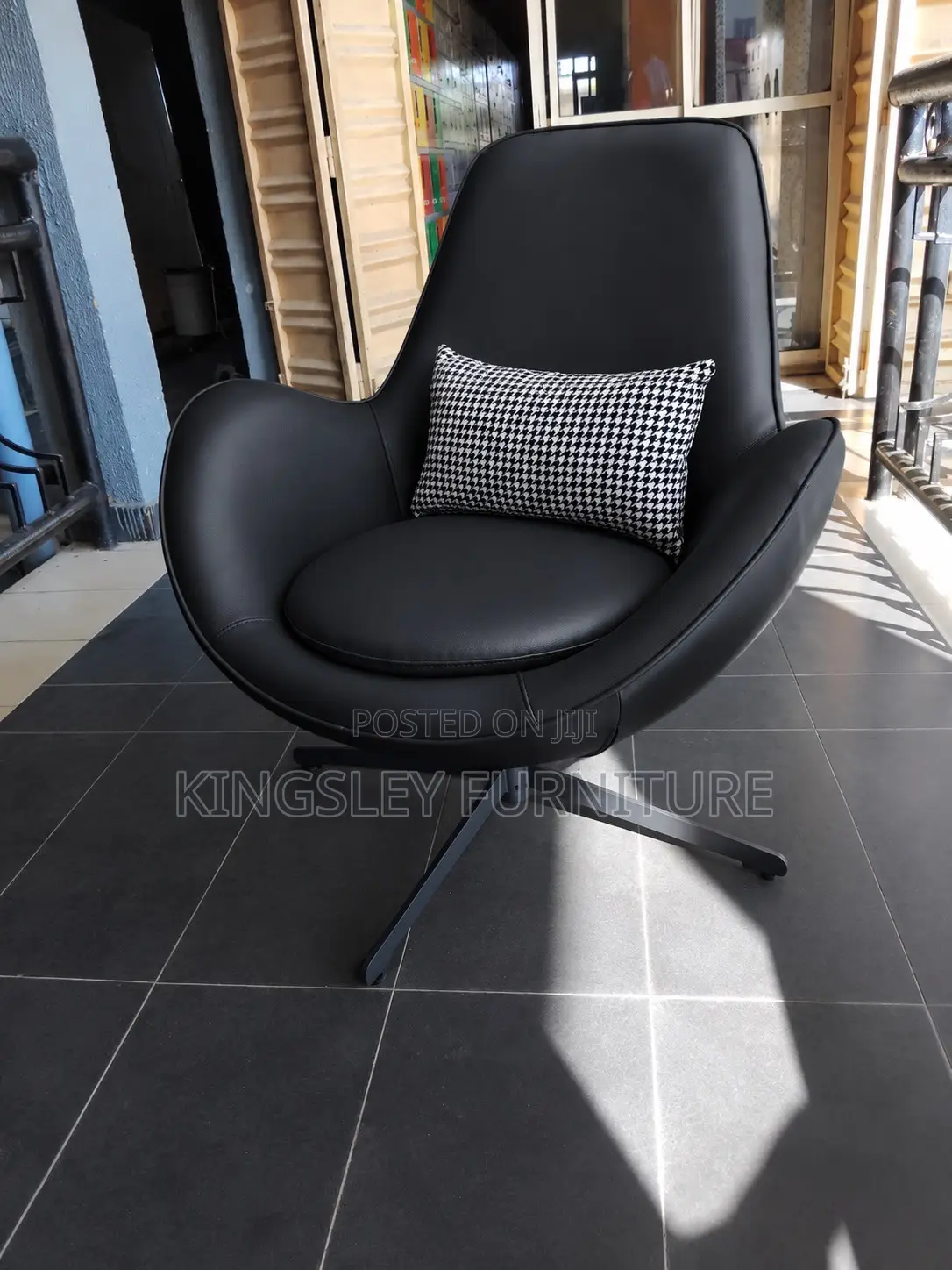 Cousy Single Chair
