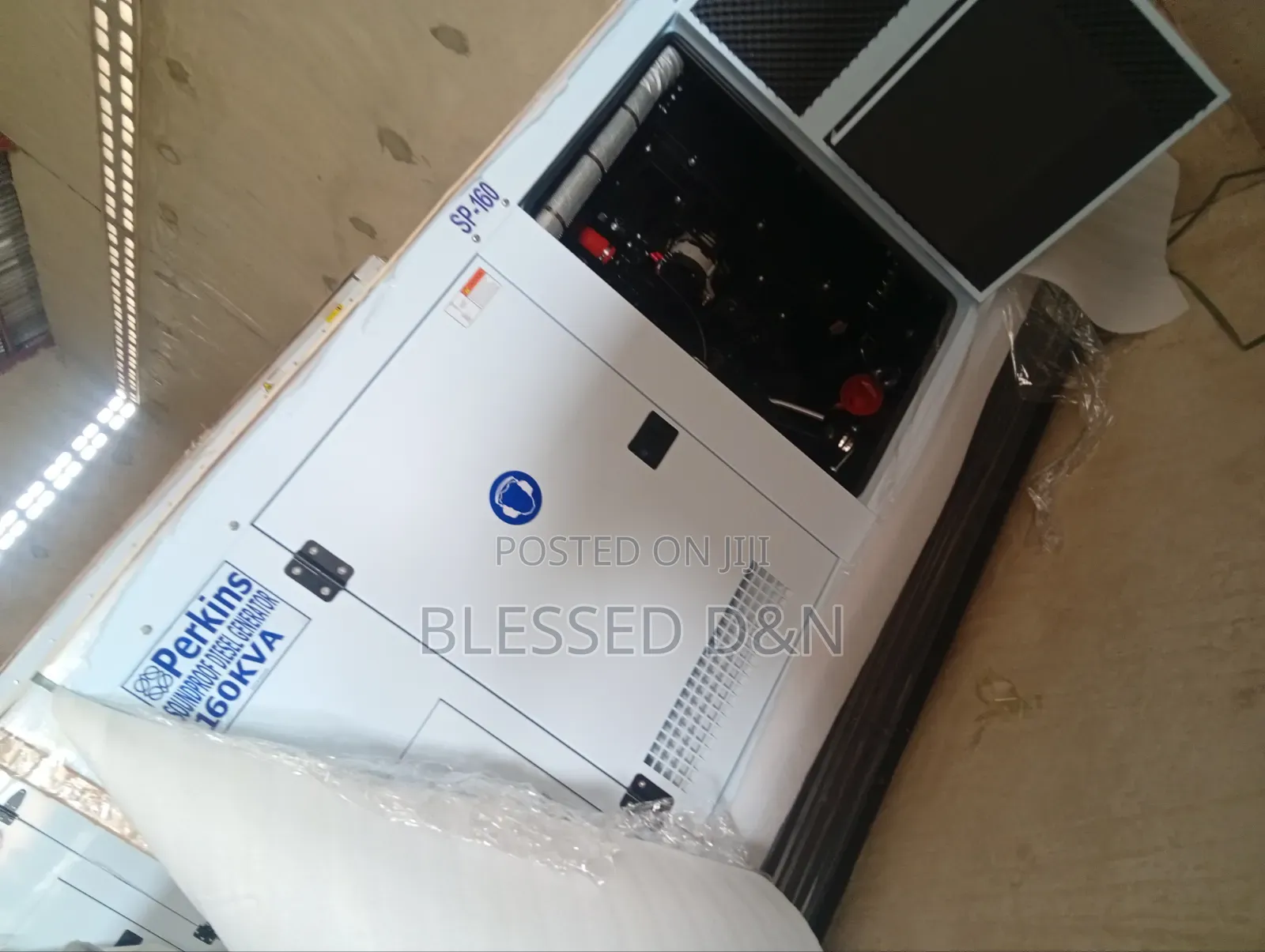 160kva 100% Copper Coil Perkins Soundproof Diesel