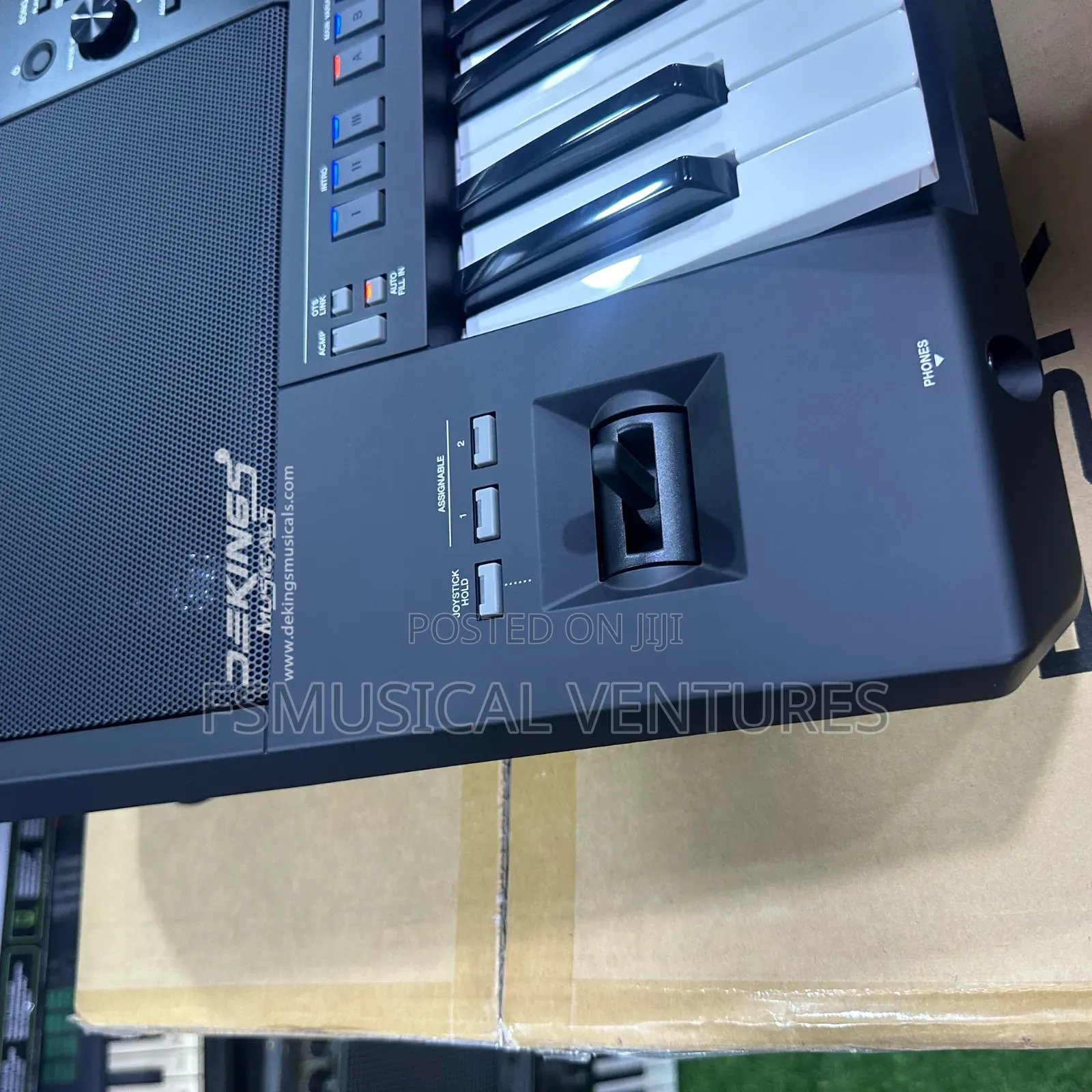 Yamaha Electroinc Keyboard PSR-SX720