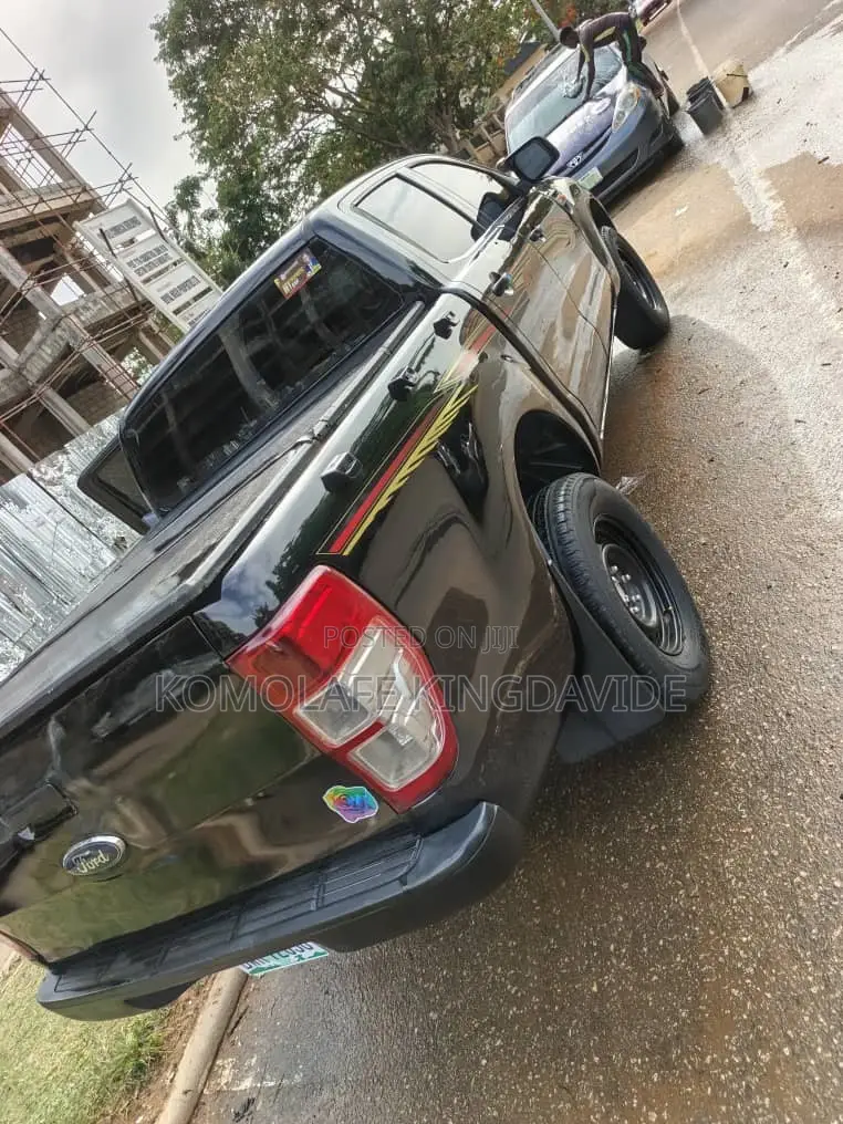 Ford Ranger Wildtrak 2012 Black