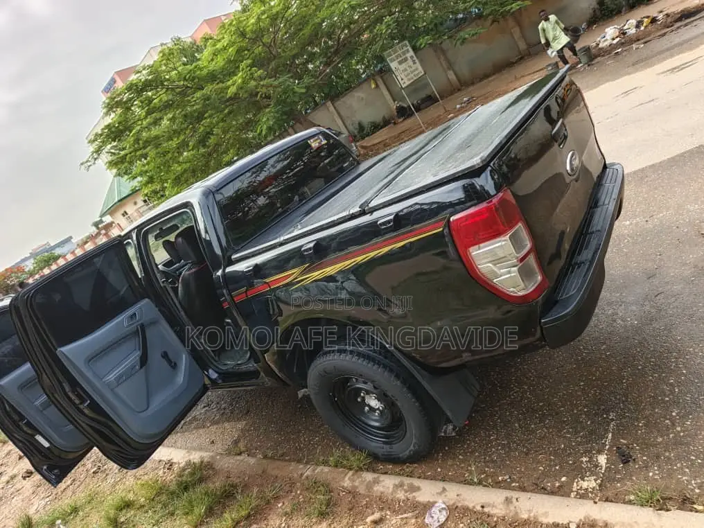 Ford Ranger Wildtrak 2012 Black