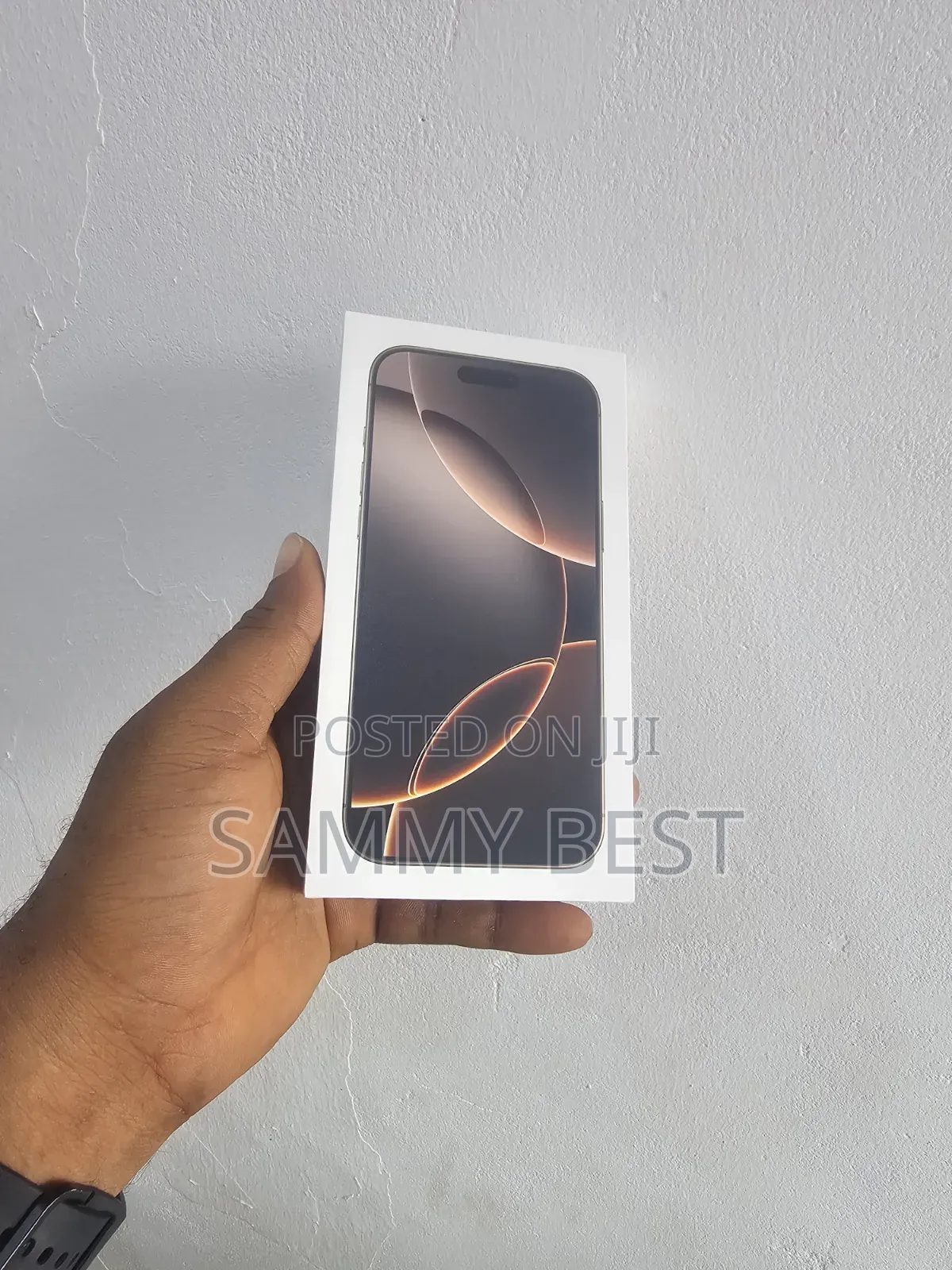 New Apple iPhone 16 Pro Max 256 GB Gold