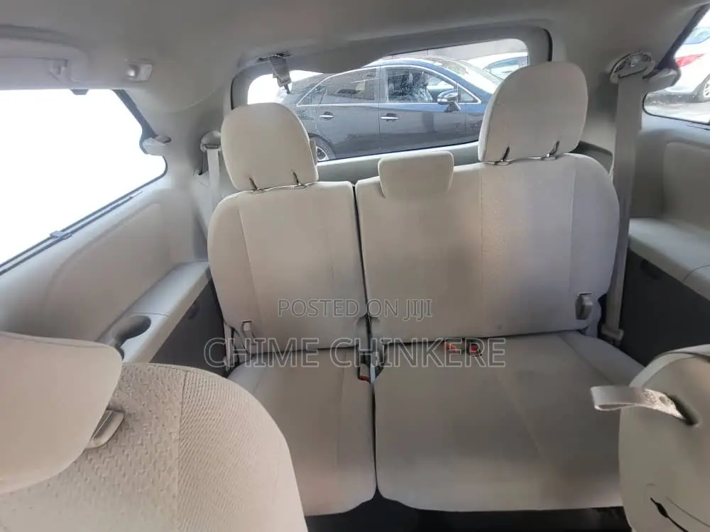 Toyota Sienna LE 7 Passenger Mobility 2011 Brown