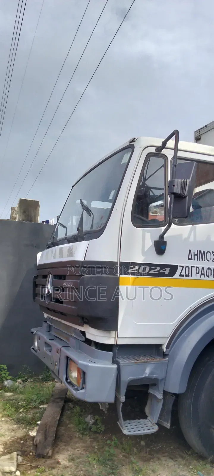Mercedes Benz Truck 2025