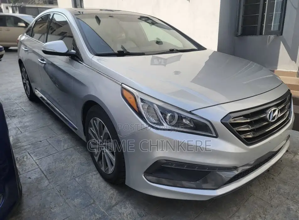 Hyundai Sonata Limited 4dr Sedan (2.4L 4cyl 6A) 2015 Silver