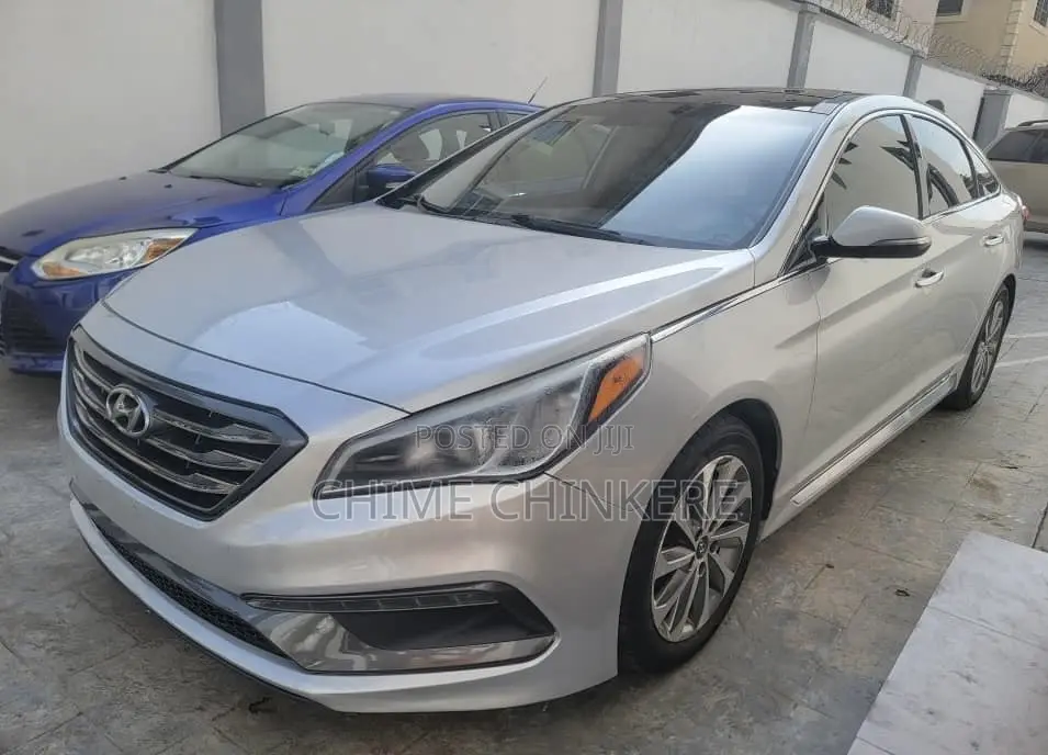 Hyundai Sonata Limited 4dr Sedan (2.4L 4cyl 6A) 2015 Silver