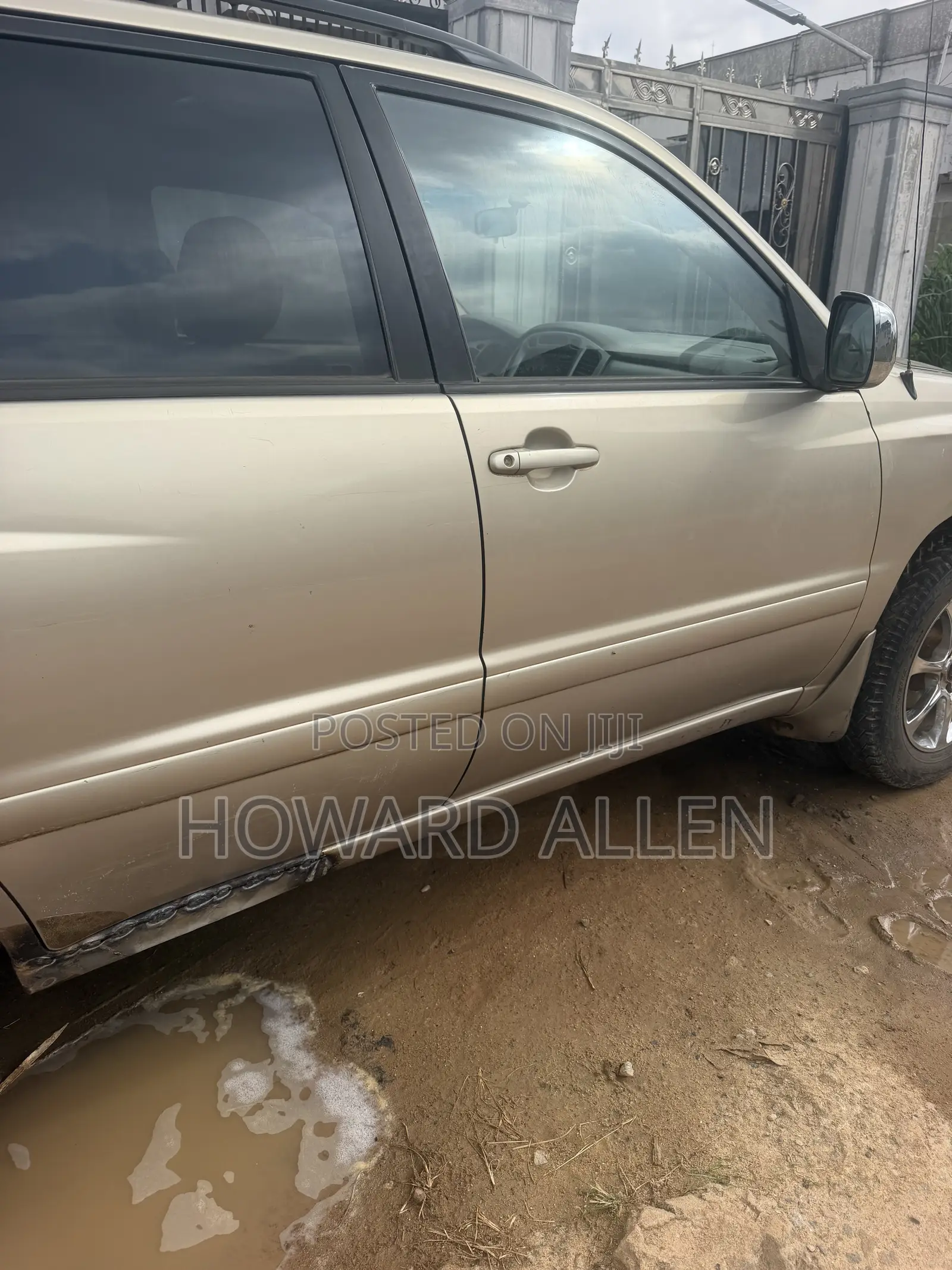 Toyota Highlander 2004 Gold