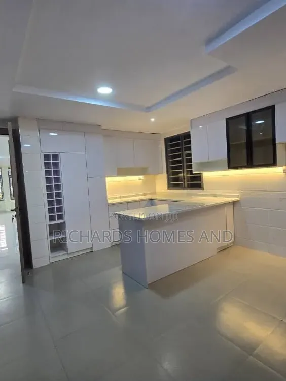 3bdrm Apartment in Old Ikoyi for rent