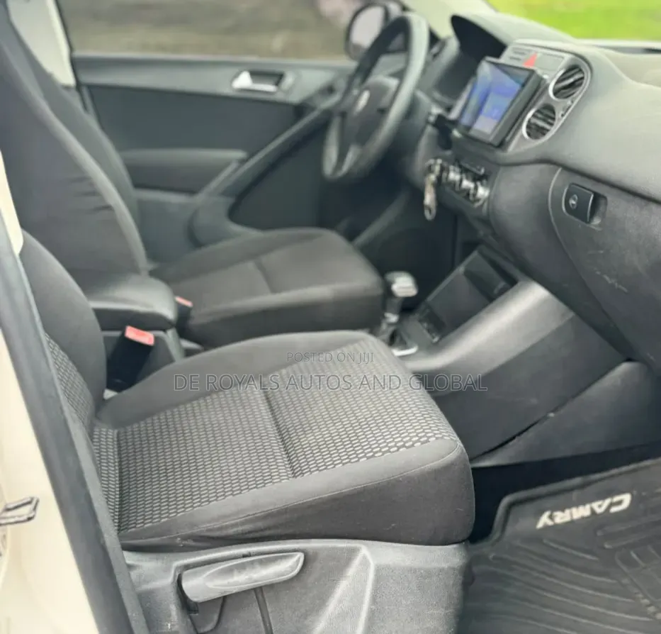 Volkswagen Tiguan 2012 White