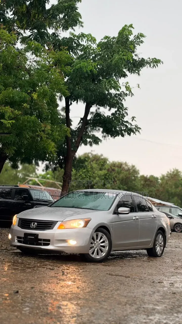 Honda Accord 2008 Silver