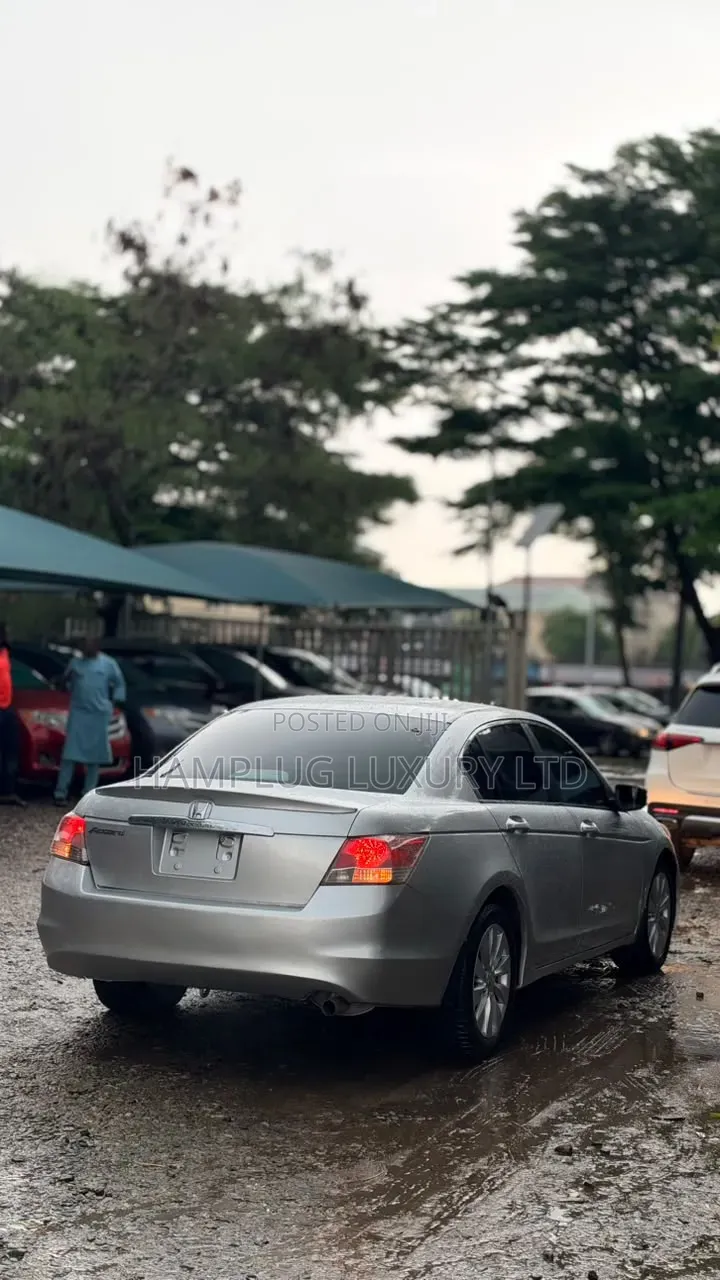 Honda Accord 2008 Silver