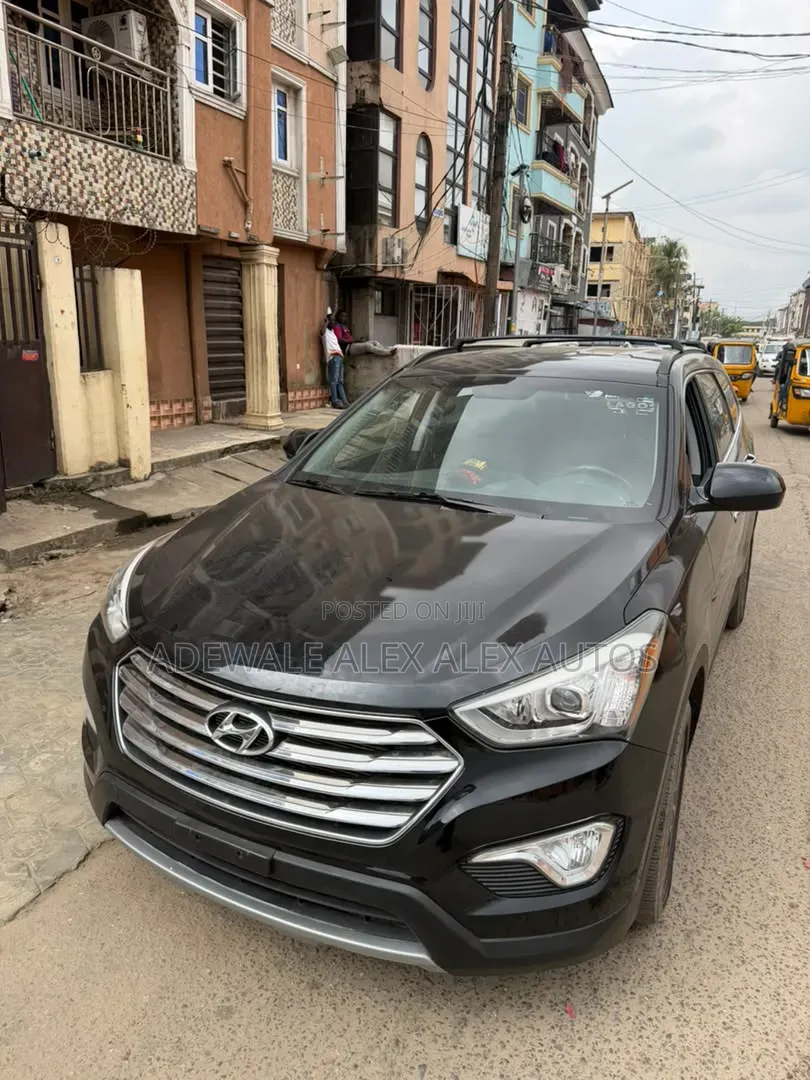 Hyundai Santa Fe 2015 Black