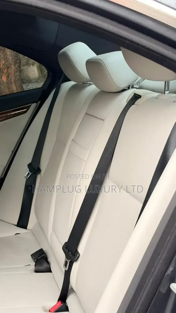Mercedes-Benz C300 2013 Gray