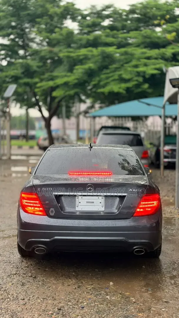 Mercedes-Benz C300 2013 Gray