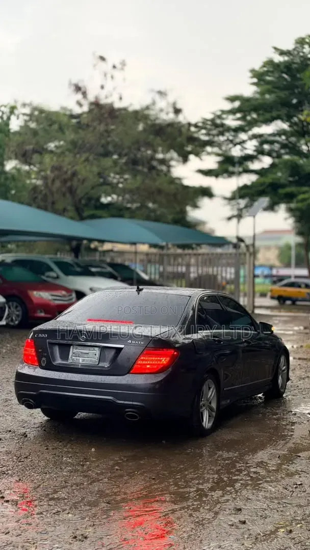 Mercedes-Benz C300 2013 Gray