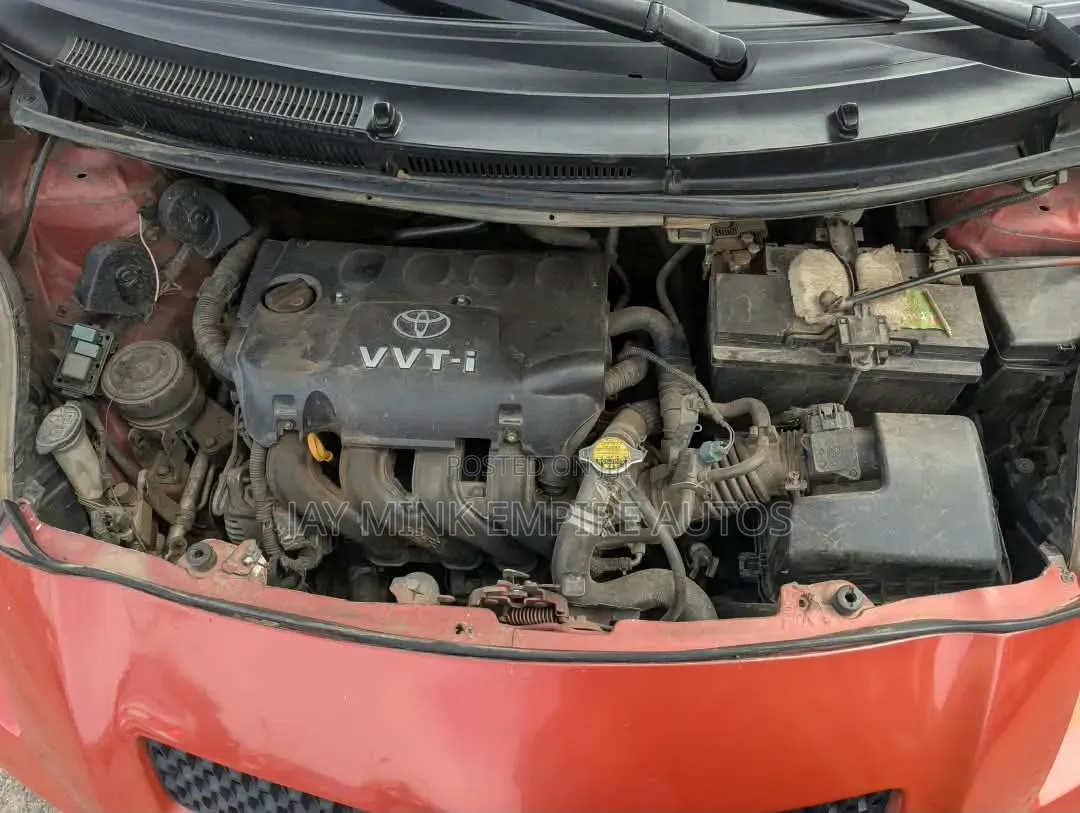 Toyota Yaris 2008 Orange