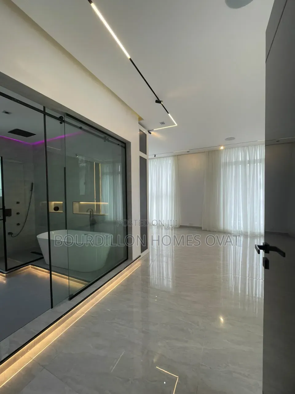 5bdrm Duplex in Osapa London Lekki for sale
