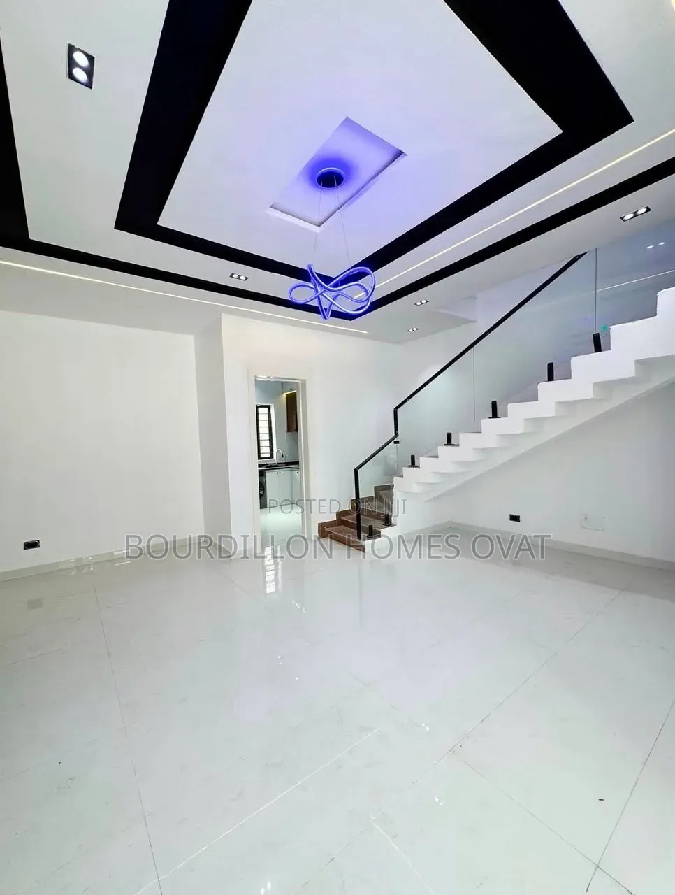 3bdrm Duplex in Ikota Lekki Lagos for sale