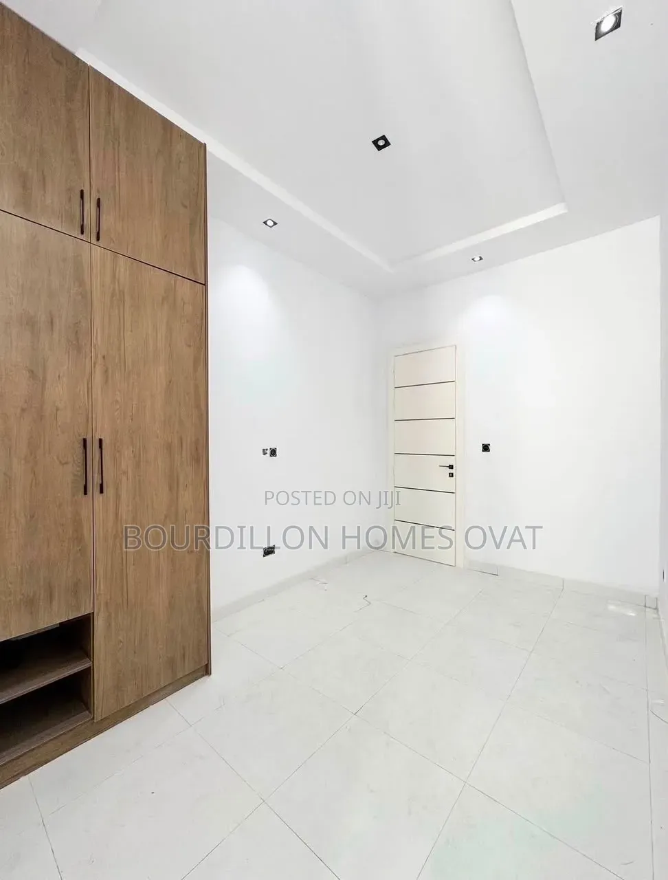 3bdrm Duplex in Ikota Lekki Lagos for sale