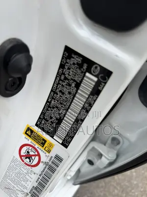 Lexus ES 350 FWD 2013 White