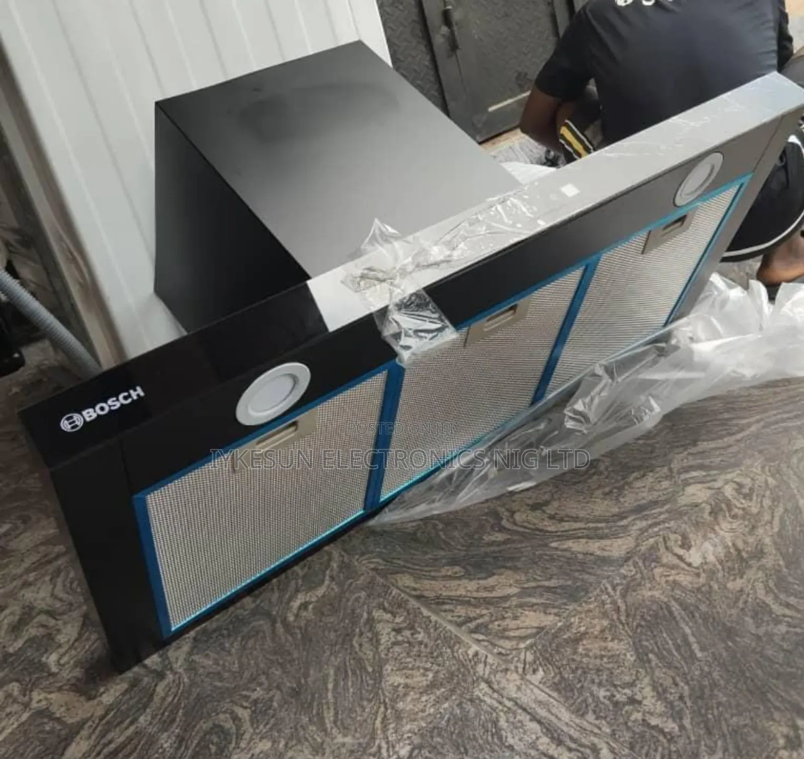 BOSCH 90CM T-Shape or Under Cabinet Automatic Inverter Heat Extractor