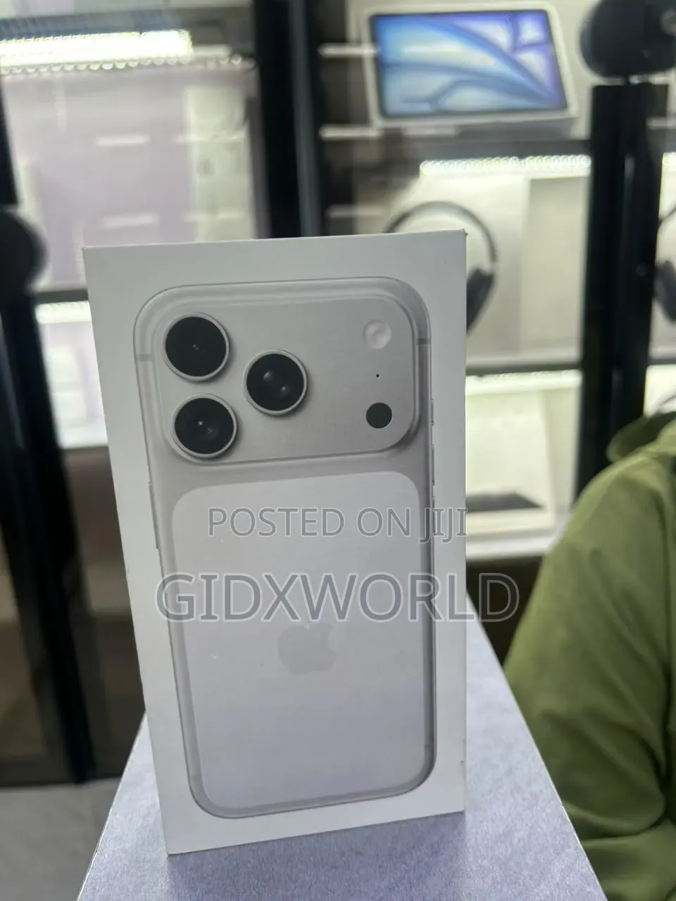 New Apple iPhone 17 Pro 256 GB Silver